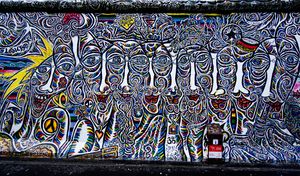 Berlin wall streed art